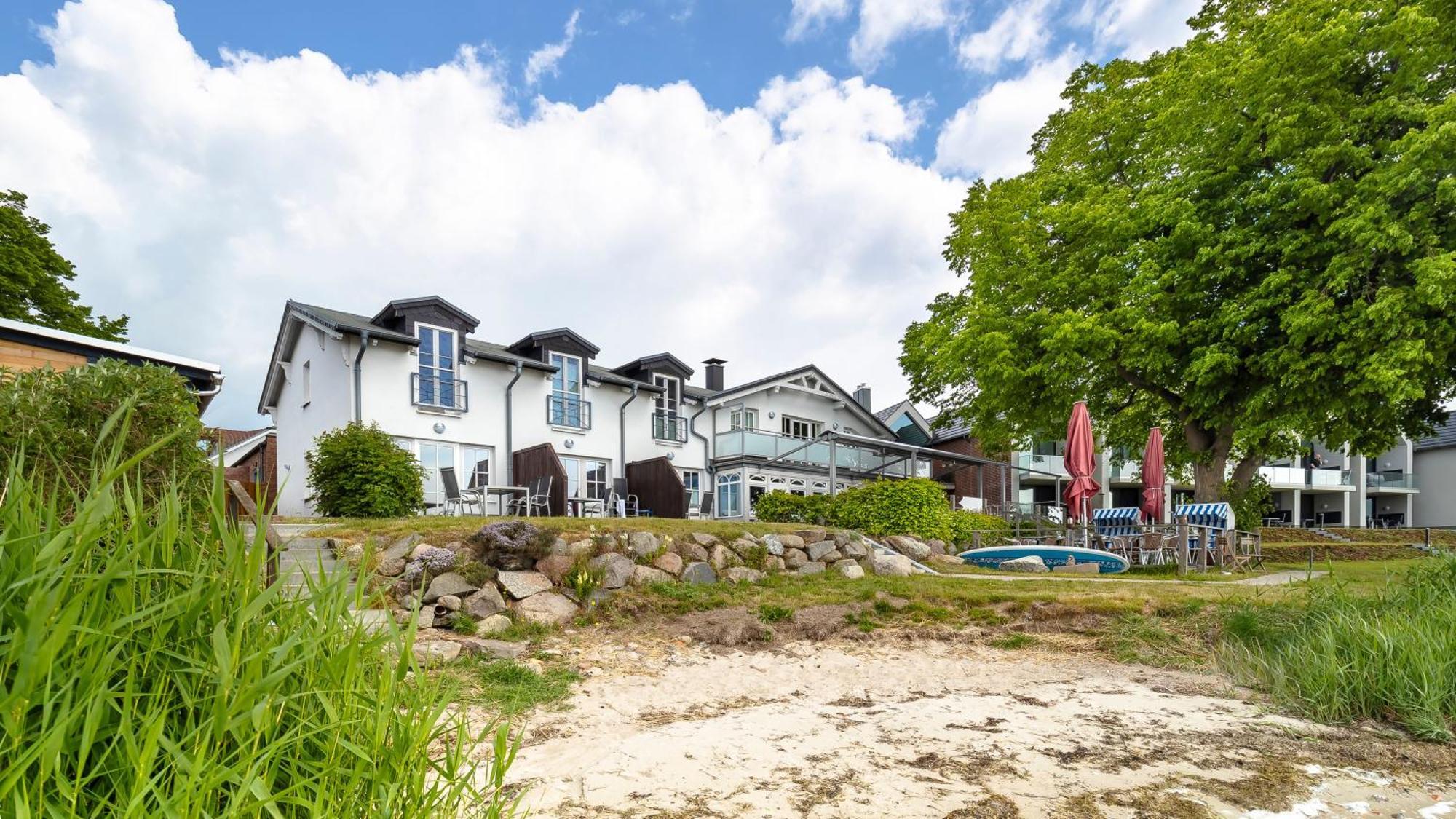 Haus Seeblick Mit 9 Wohnungen 奥特里德维茨 外观 照片